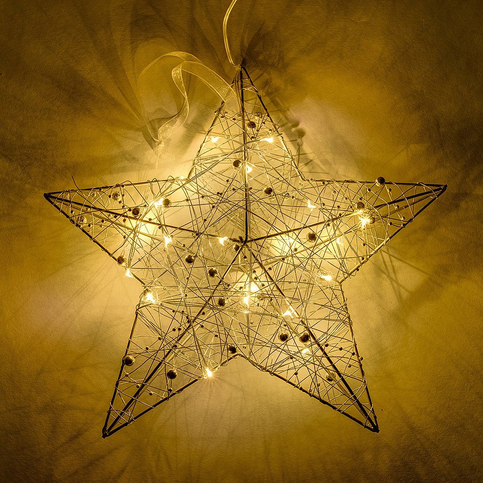 Weihnachtliche Metall Dekoration, Stern 30 cm mit 20 LED Licht, Batterie