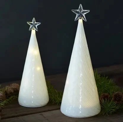 LED světelný stromeček skleněný, bílý, 22 cm, čirá hvězda