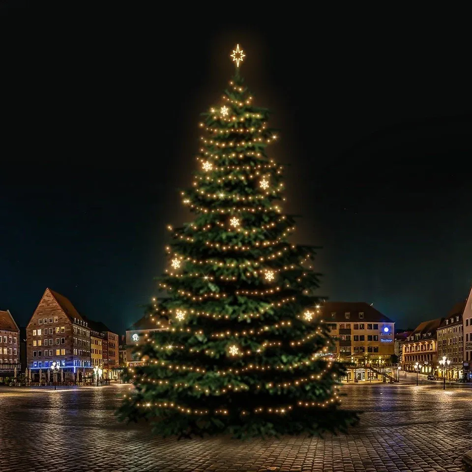 LED-Lichtset für Weihnachtsbäume 21-23 m hoch, warmweiß mit Dekoren DZX1EFD05W