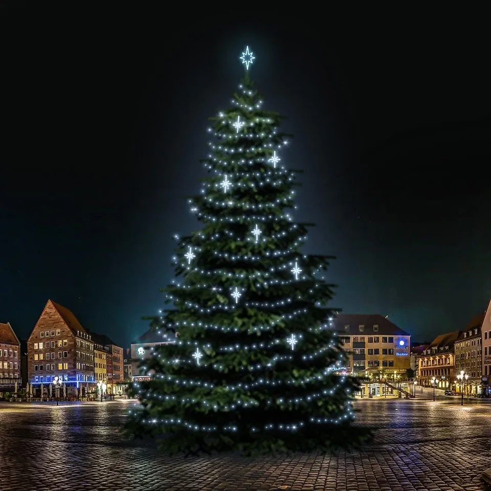LED-Lichtset für Weihnachtsbäume 21-23 m hoch, eisweiß mit Dekoren DZ113S4