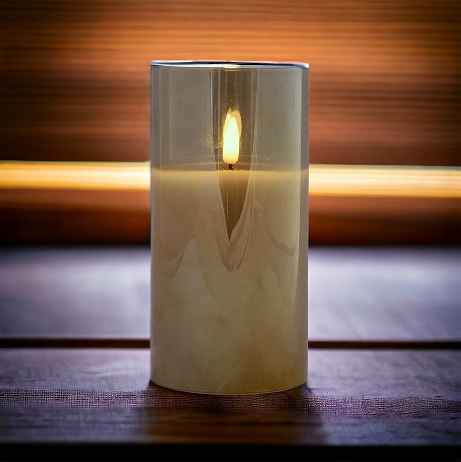 LED-Kerze im Glas, 7,5 x 15 cm, Gold