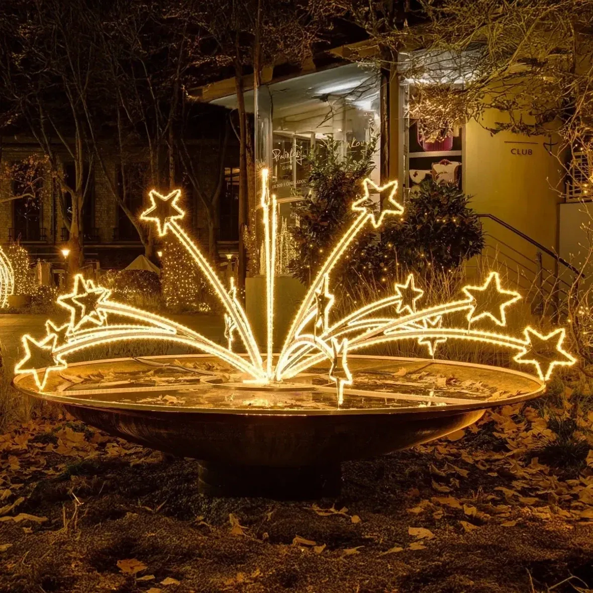 3D LED-Lichtfontäne Ø 310 cm, warmweiß