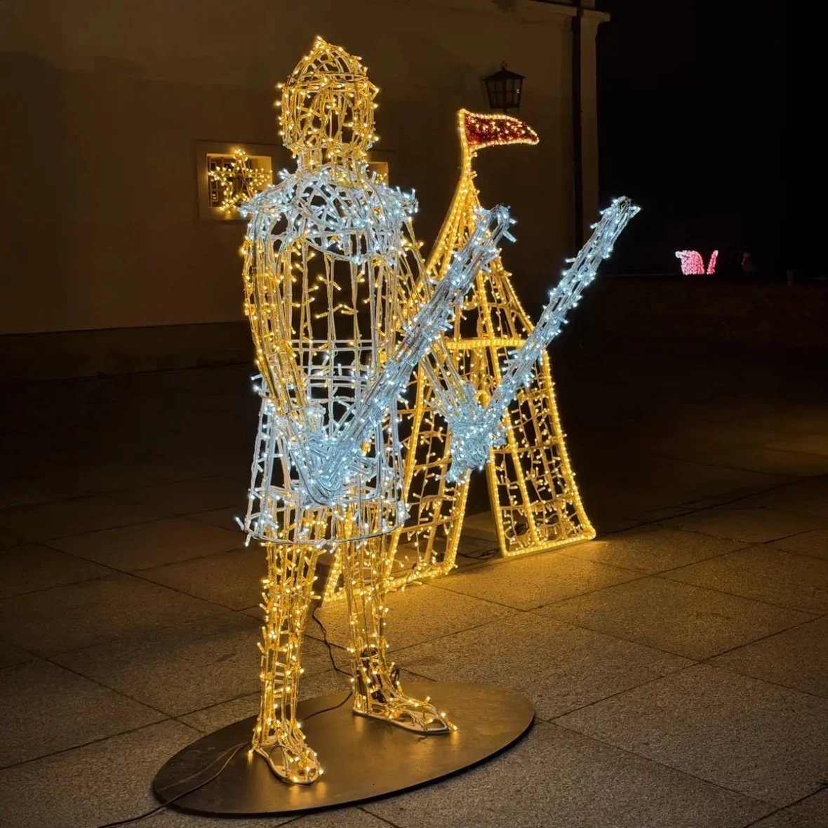 Eco Fix 3D LED Light Knight III, 220 cm, warm- und eisweiß, Aluminium