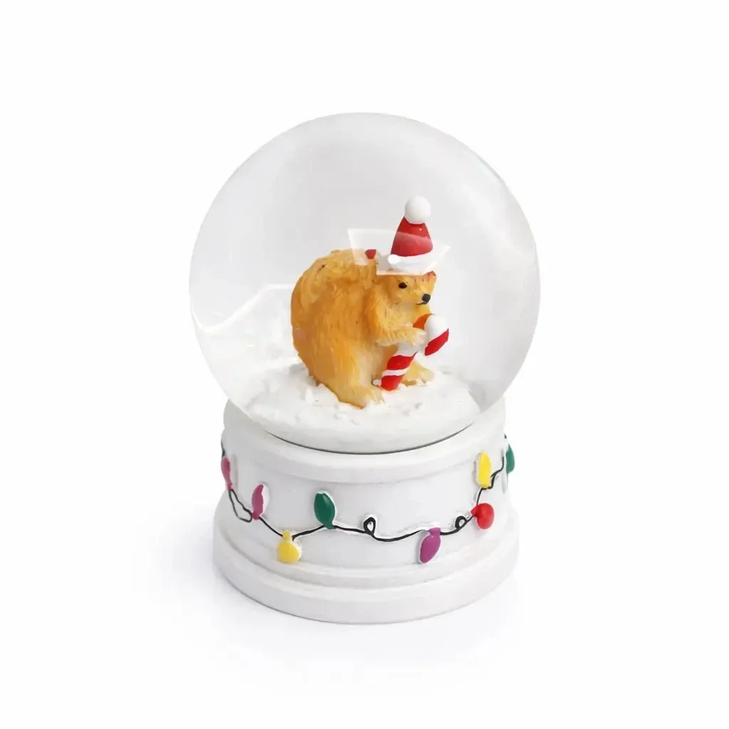 Weihnachtsschneemann mit Eichhörnchen 4,8 × 6,2 × 4,8 cm, stehend