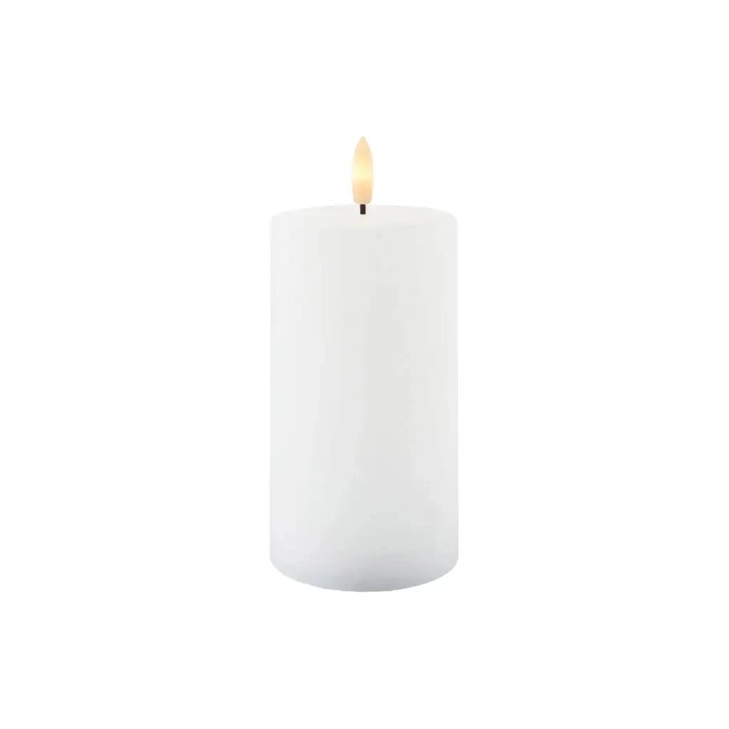 Wiederaufladbare LED-Kerze aus echtem Sille-Wachs, Ø 7,5 × 15 cm, weiß