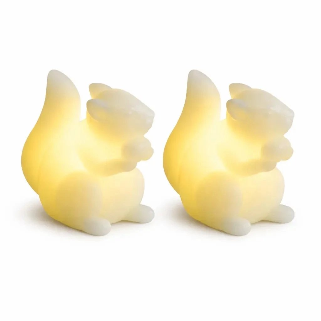 LED-Kerzen aus echtem Wachs, batteriebetrieben, Eichhörnchen, 7,5 × 9 cm, weiß, 2er-Set, CR2032