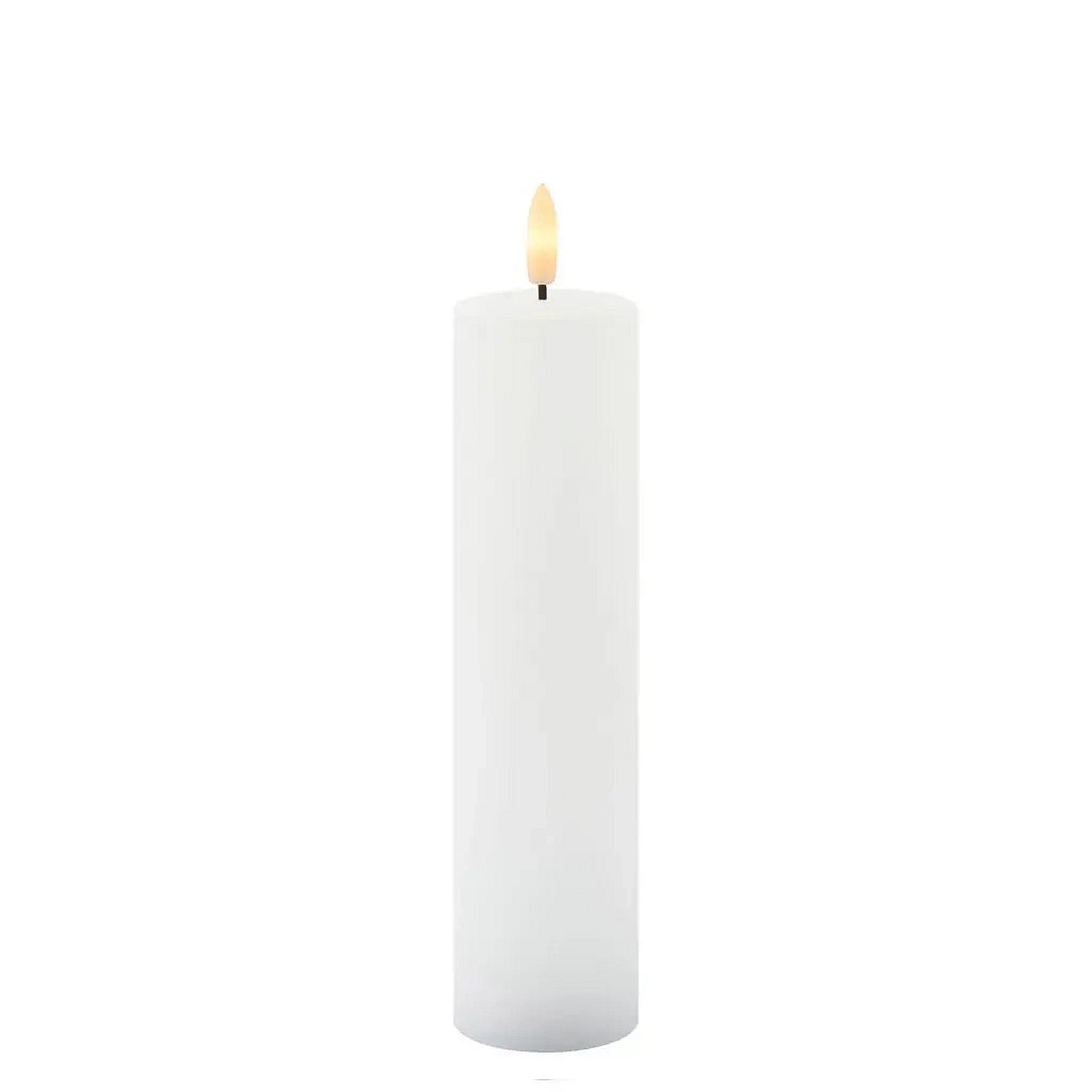 LED-Kerze aus echtem Sille-Wachs, weiß, Ø 5 × 20 cm, 2 × AA