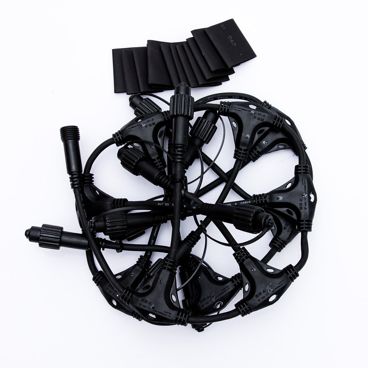 Easy Fix T-Hub, 7 Ausgänge, schwarz, IP67
