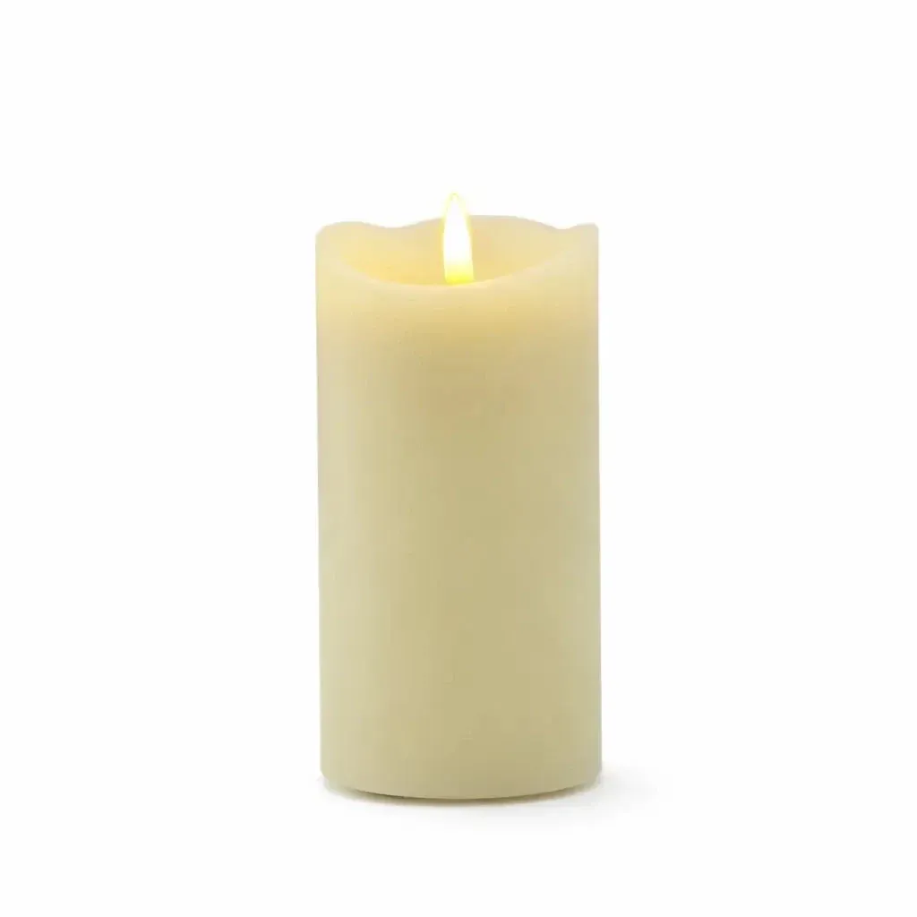 LED-Kerze aus echtem Wachs, batteriebetrieben, Ø 8 × 15 cm, Mandelduft, 2× AA