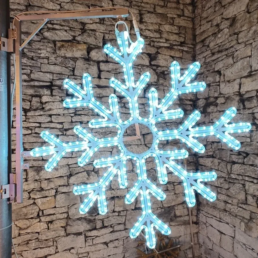 Easy Fix 2D LED Lichtflocke X, Ø 102 cm, eisweißer 3D-Druck, Bausatz für öffentliche Beleuchtung, Aluminium