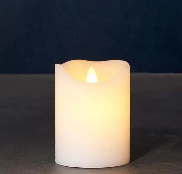 Heruntergeladen Wachs LED Kerze Sara exklusiv, 10 cm, weiß