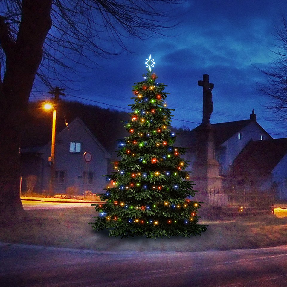 LED-Lichtset für 3-5 m hohe Weihnachtsbäume, farbig