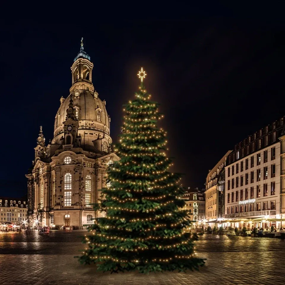 LED-Lichtset für Weihnachtsbäume 15-17 m hoch, warmweiß